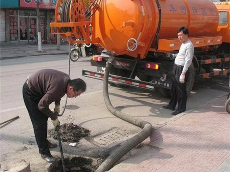 岭东清掏化粪池，健康生活从这里开始